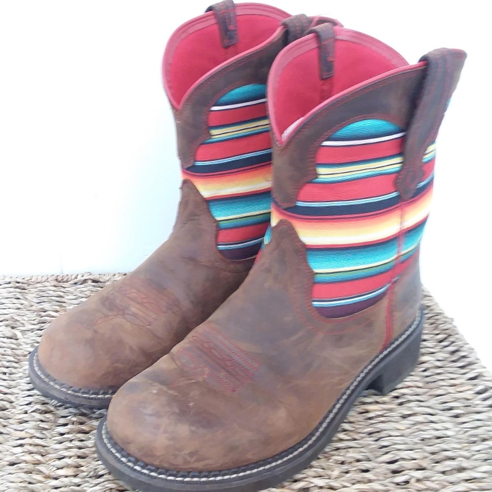 Ariat Fatbaby  Boots -Pull On Short Western Boots